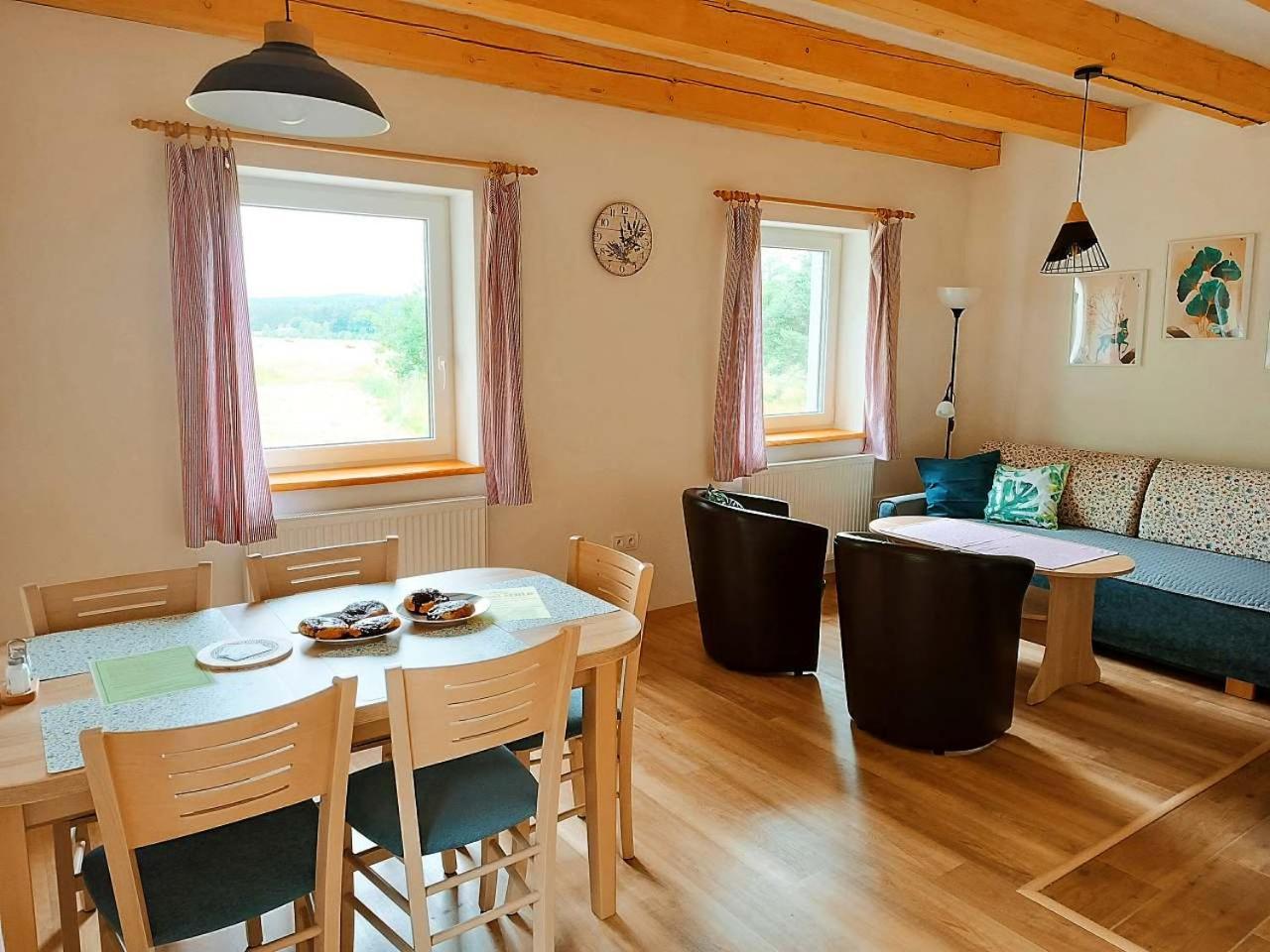 Villa Klidna Lokalita Na Kraji Lesa, Cely Dum S Uschovnu Kol à Nová Bystřice Extérieur photo