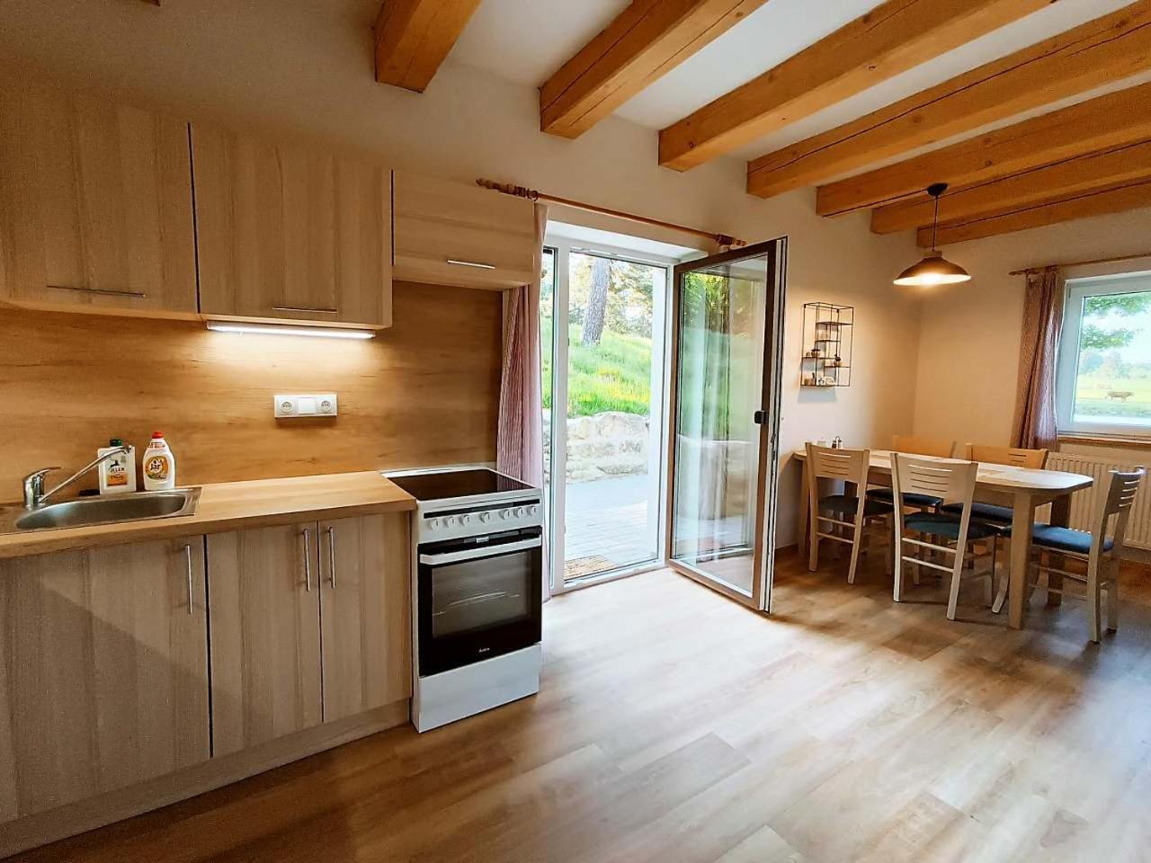 Villa Klidna Lokalita Na Kraji Lesa, Cely Dum S Uschovnu Kol à Nová Bystřice Extérieur photo