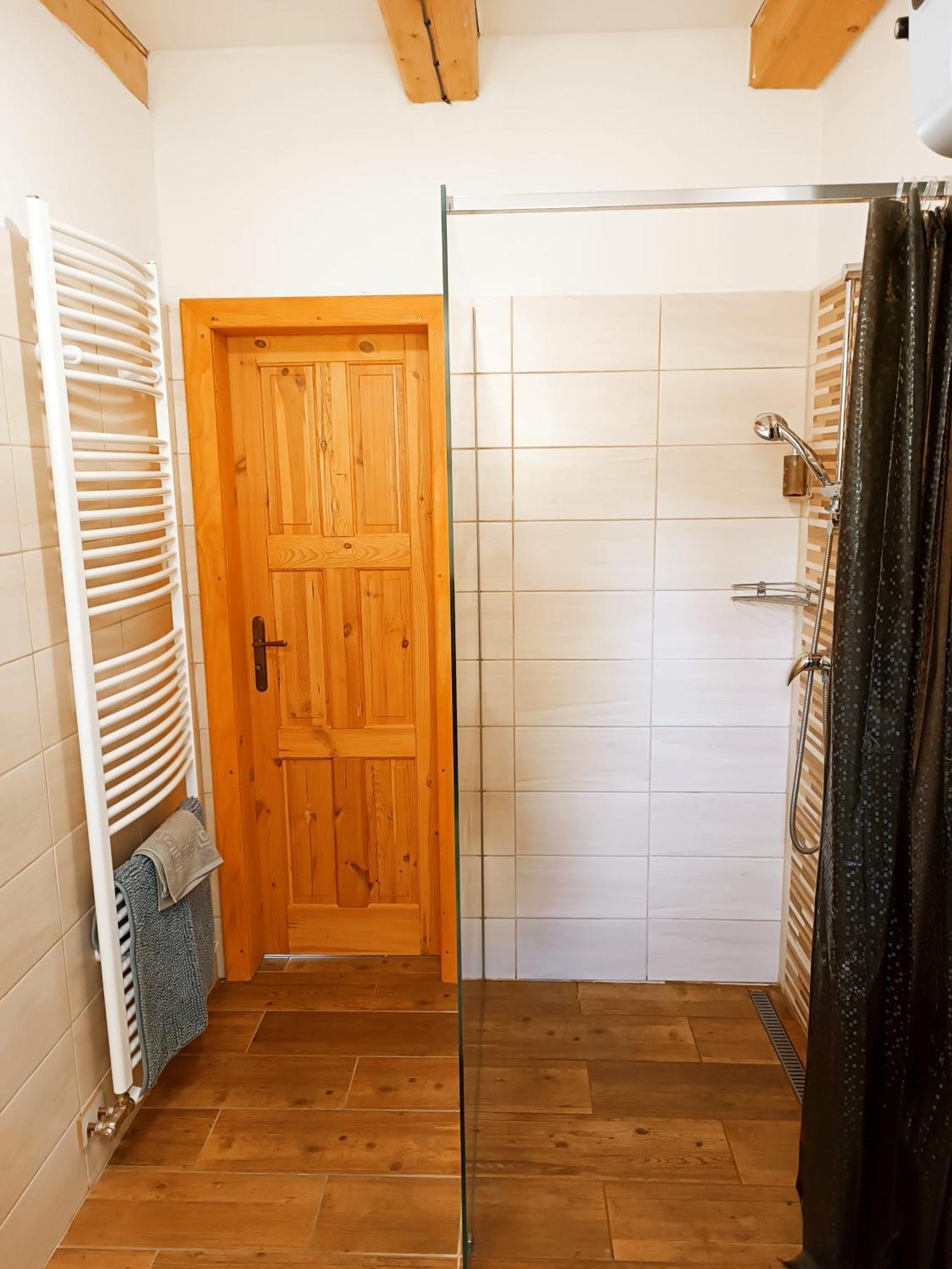Villa Klidna Lokalita Na Kraji Lesa, Cely Dum S Uschovnu Kol à Nová Bystřice Extérieur photo