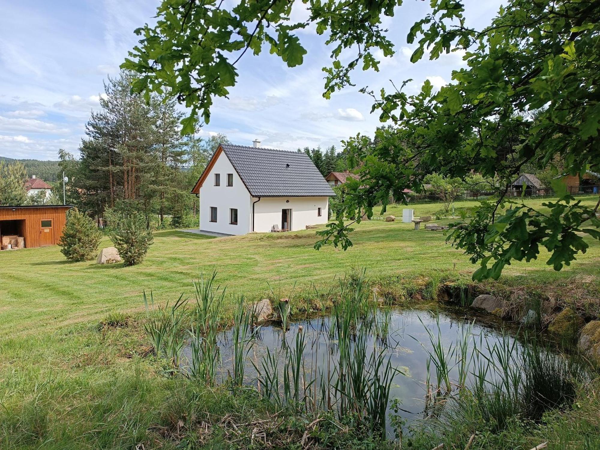 Villa Klidna Lokalita Na Kraji Lesa, Cely Dum S Uschovnu Kol à Nová Bystřice Extérieur photo