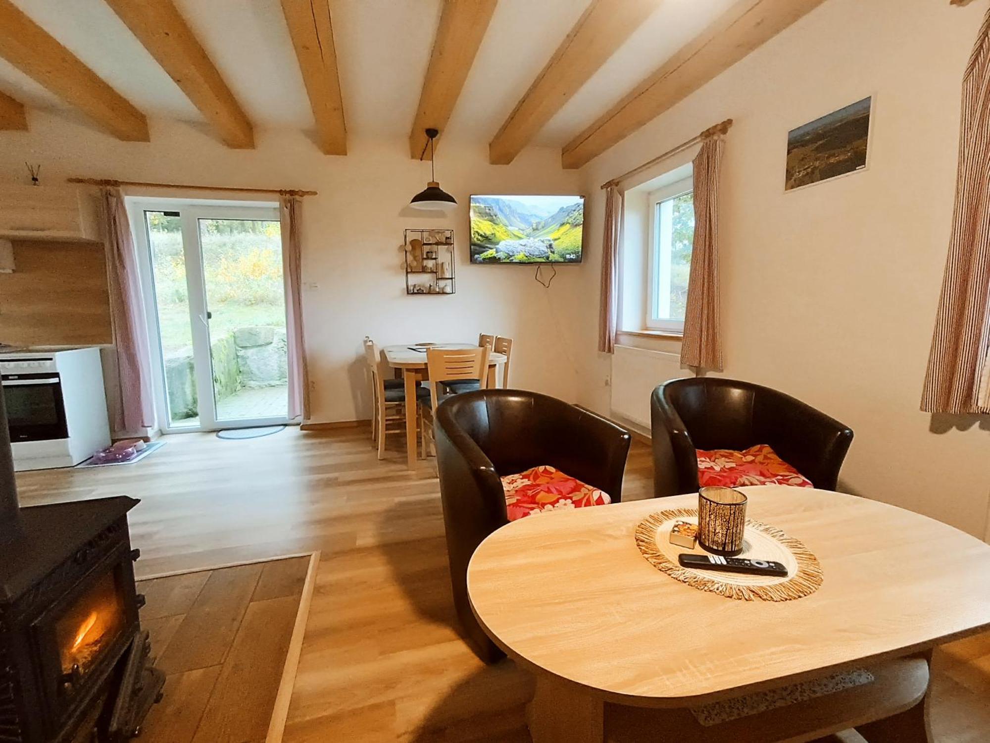Villa Klidna Lokalita Na Kraji Lesa, Cely Dum S Uschovnu Kol à Nová Bystřice Extérieur photo